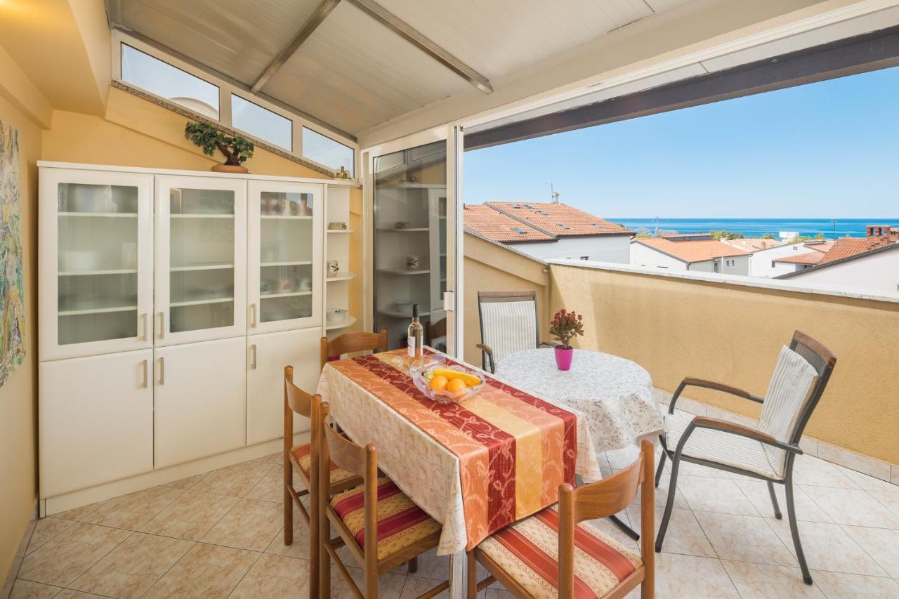 Appartement Bella Vista à Poreč Extérieur photo