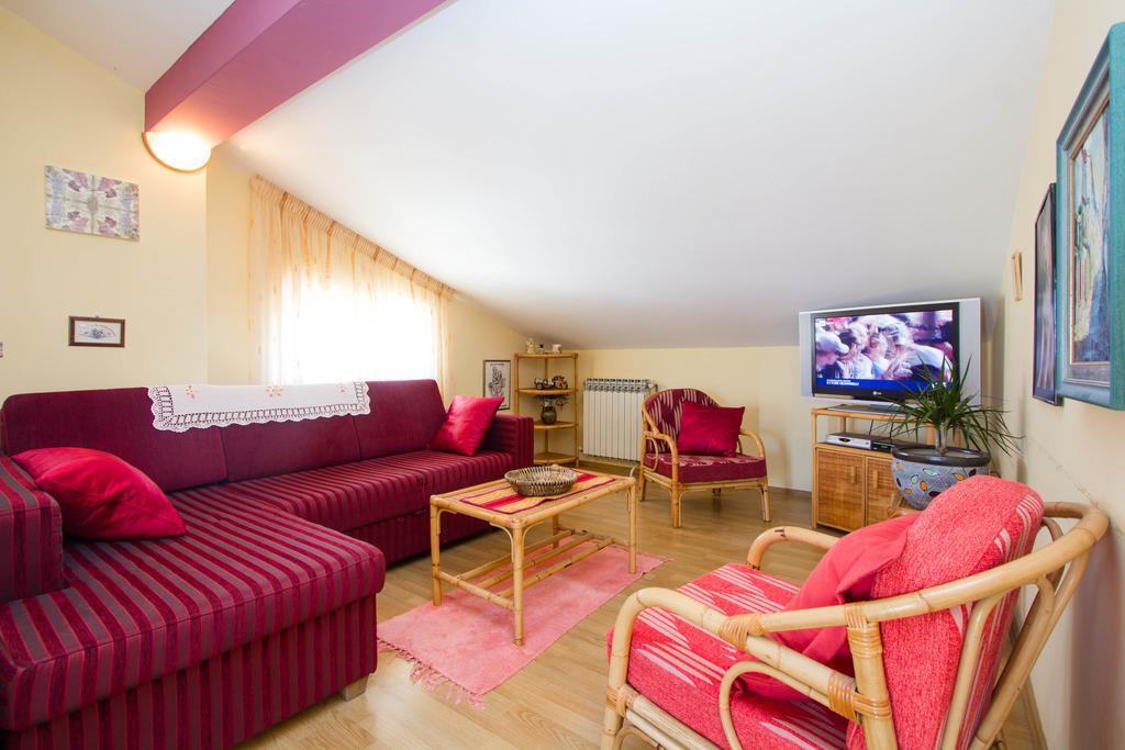 Appartement Bella Vista à Poreč Extérieur photo