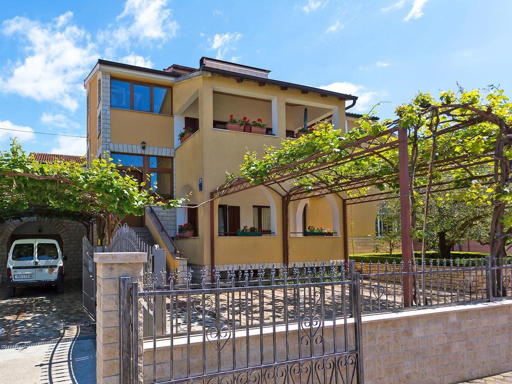 Appartement Bella Vista à Poreč Extérieur photo